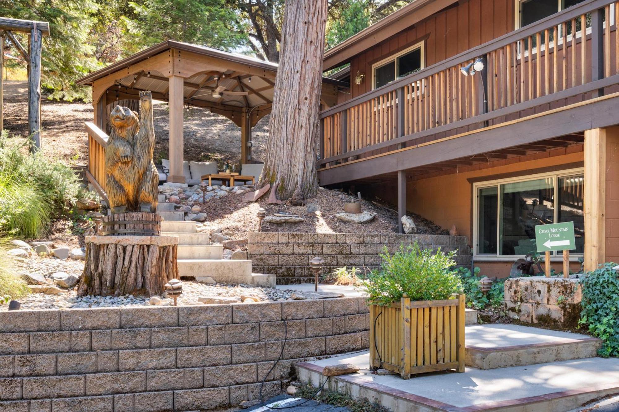 Cedar Mountain Lodge Oakhurst Exterior photo